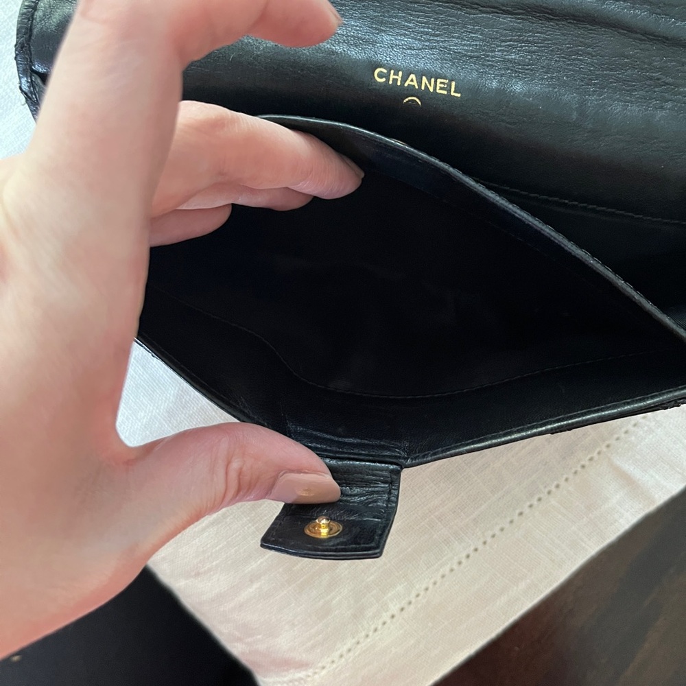 Vintage Chanel Black Quilted Women's Wallet - Picture 5 of 5
